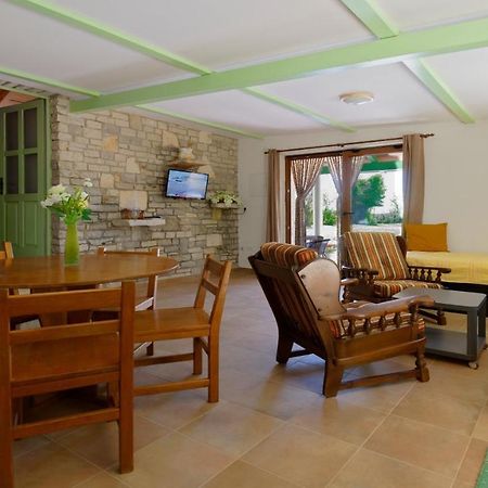 Holiday Home Gimino By Rent Istria Žminj Extérieur photo