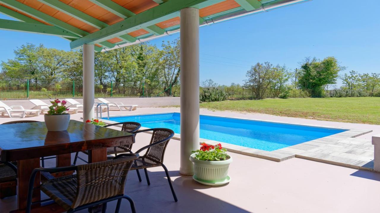 Holiday Home Gimino By Rent Istria Žminj Extérieur photo